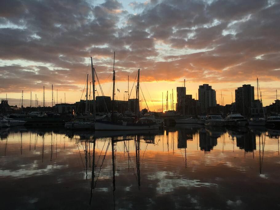 Luxury 1 Bed Ipswich Marina Apartment Free Parking Buitenkant foto